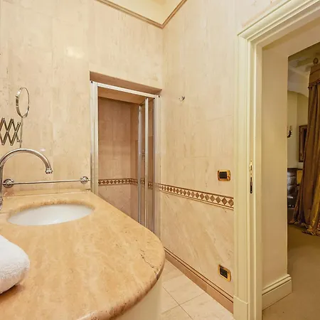 Ych-magnifica Residenza A Campo De Fiori * Řím